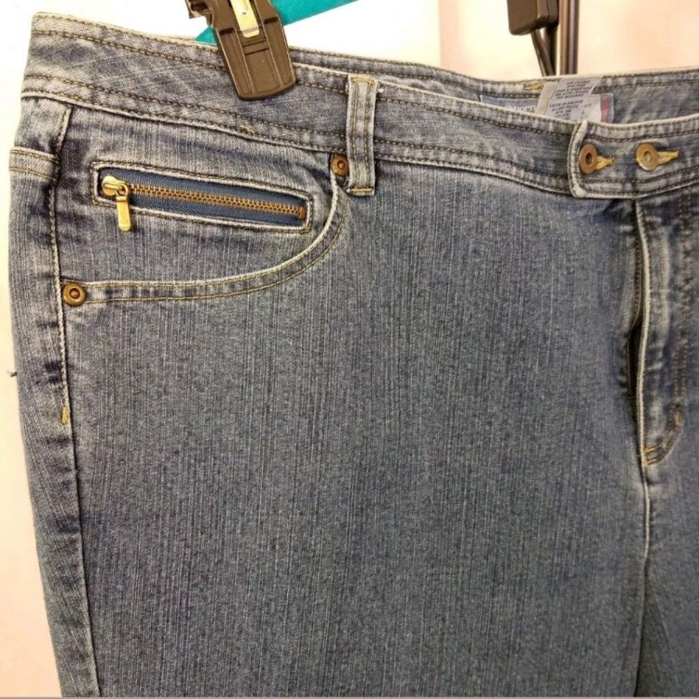 Liz Claiborne Woman Petite Jeans